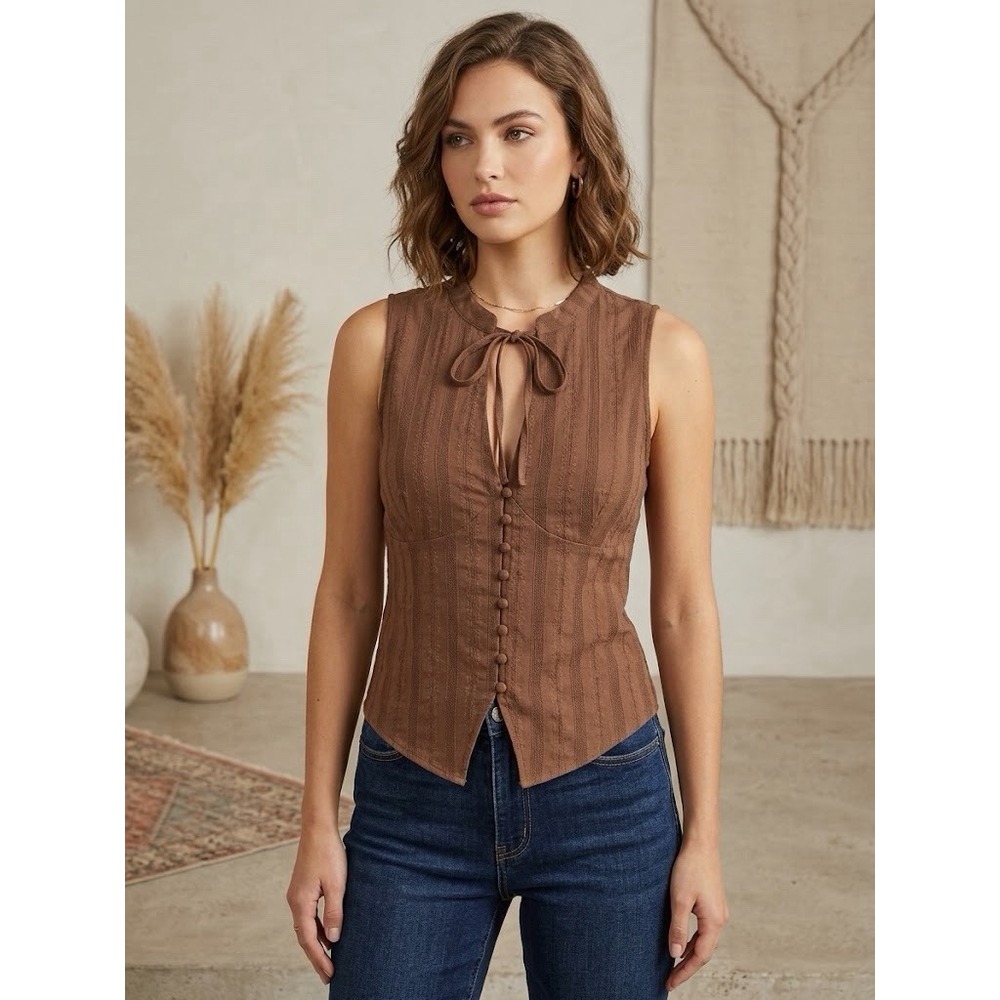GUESS Women's Knotted Sleeveless Griffin Button Top Vest Weeping Pine Size L NWT